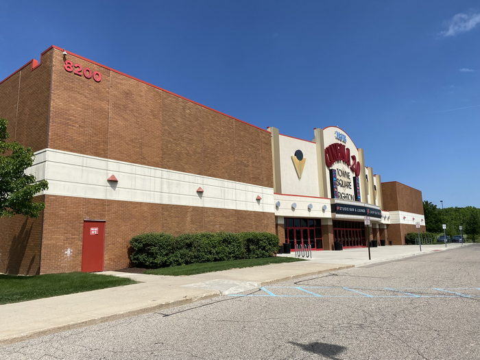 Brighton Town Square 20 - May 31 2022 Photo (newer photo)